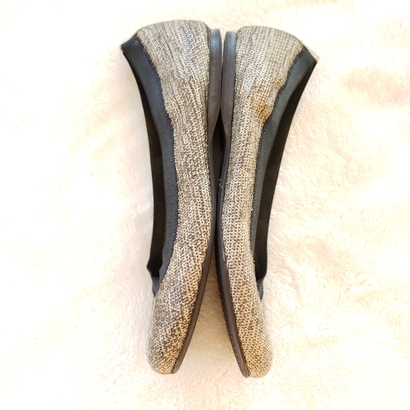 Stuart Weitzman Matte Sequined Flats - Picture 7 of 9